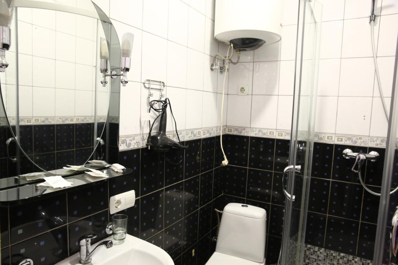 Hotel львівський *